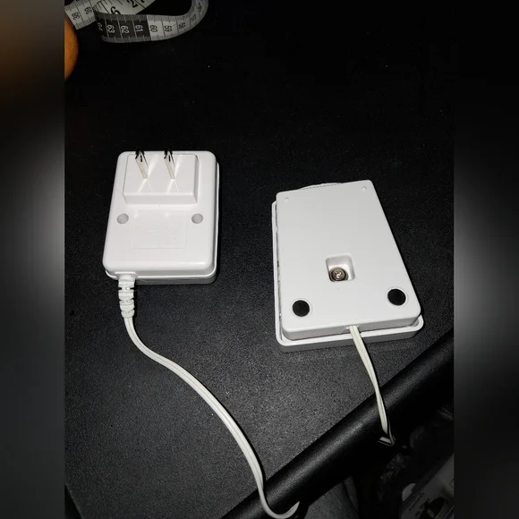 SEW PRO Quick Stitch Sewing Machine VGUC - Picture 10 of 15